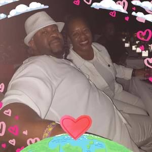 Meet your Posher, Leslie